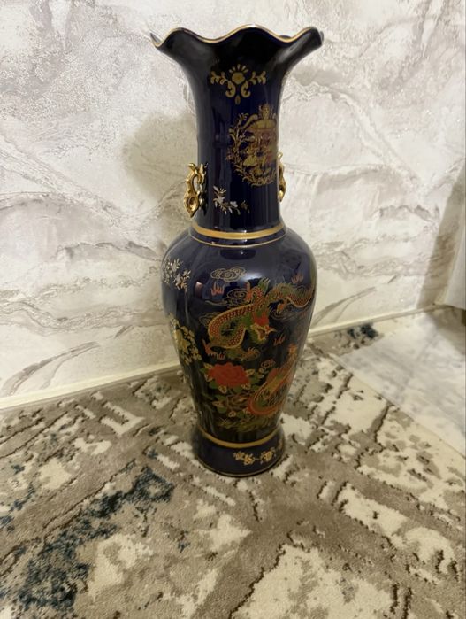 Мобилний кондиционер и кувшин