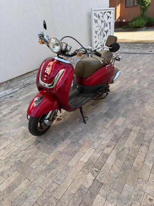 Scuter fara permis stare perfecta 4 bucăți !!