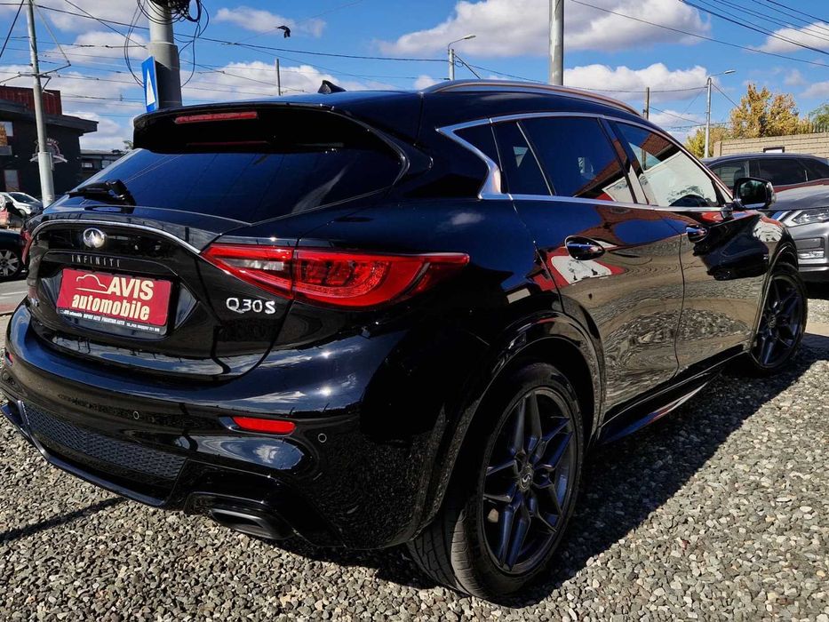 Infiniti Q30 S 2.0t 210 CP 2016 4x4 Automat/Sport City Black/Led/Piele/Navigatie/Alcantara/Panoramic/Camera/Touch/Jante 19/