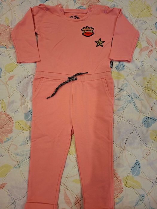 Продавам бебешки дрешки