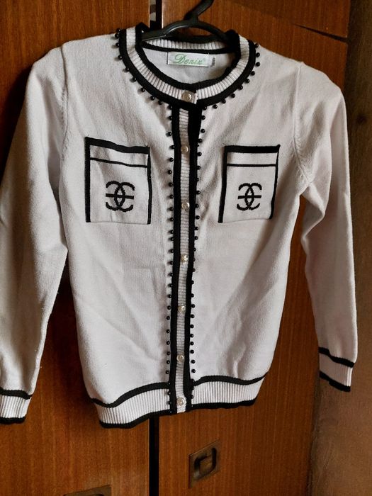 Нарядная, импортная, шерстяная кофта для детей от 10 до 12 летк