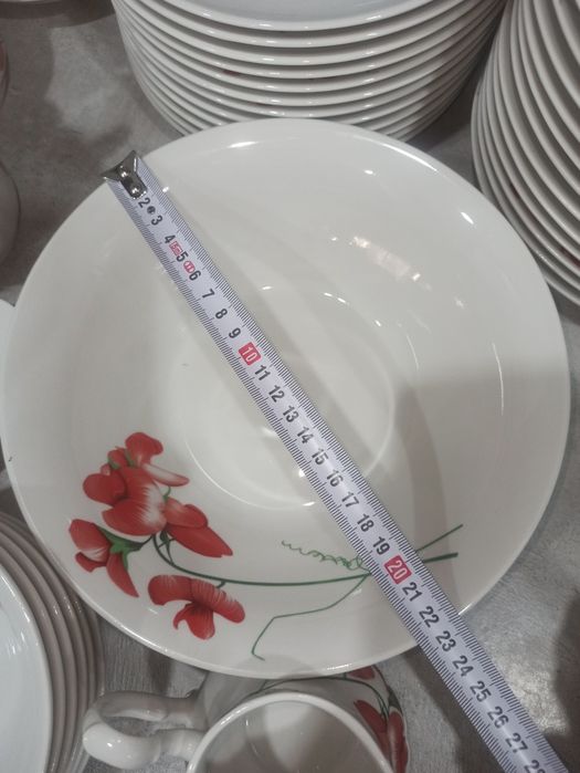 Продам сервиз на 12 персон