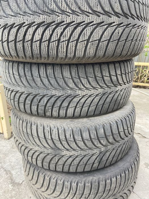 Зимние шины, состояние отличное