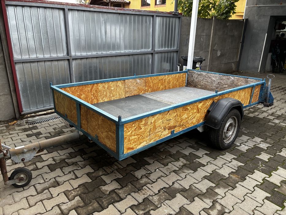 Remorca 1300kg cu frana