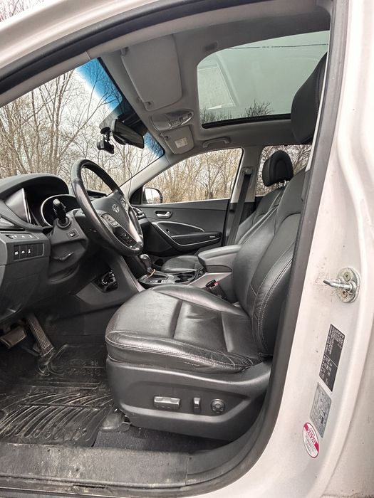 Vand Hyundai Grand Santa Fe 2.2 ,4-4 Crdi in perfecta stare