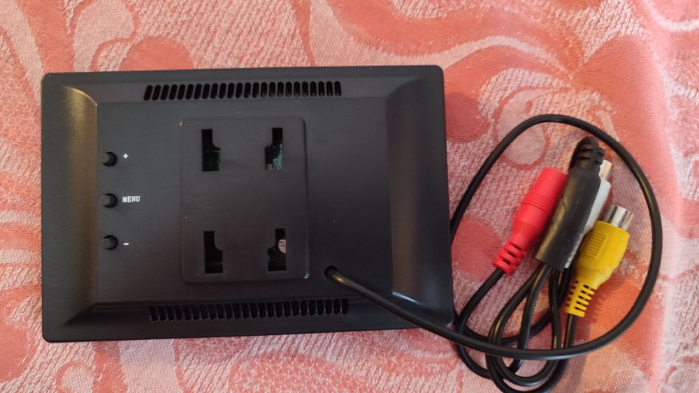 Камера за заден ход Тойота Версо и монитор