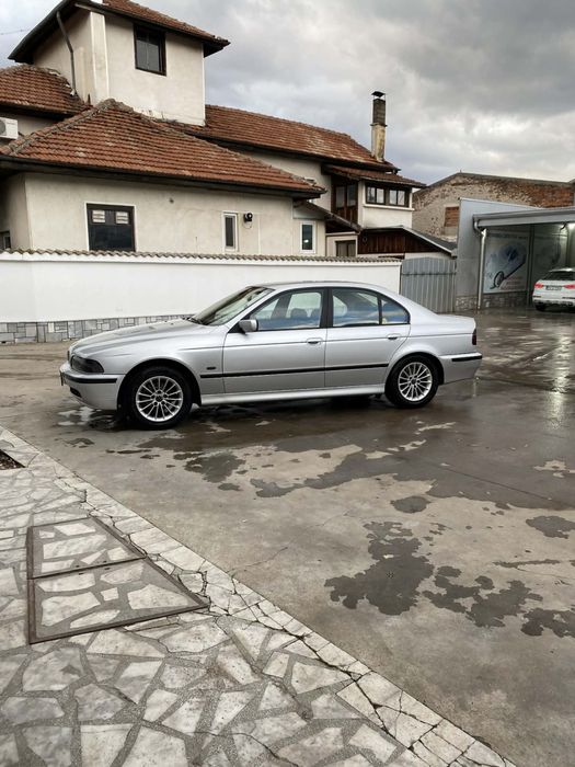 На части BMW Е39 M52B25TU
