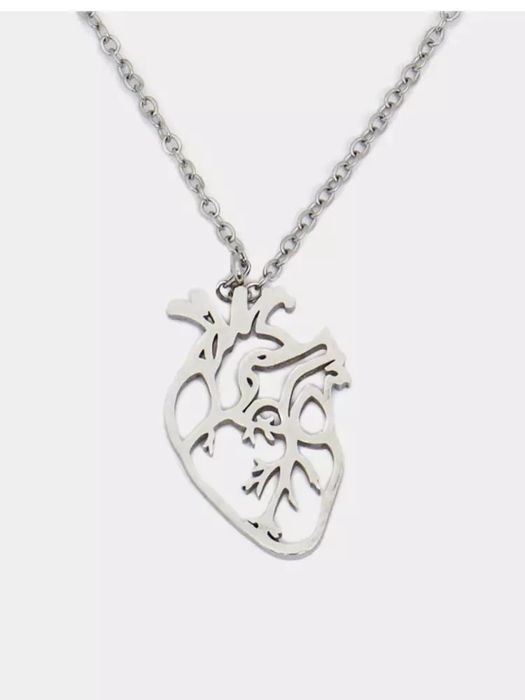 Bu nafis marjon anatomik yurak dizayni bilan yaratilgan bo‘lib, chuqur