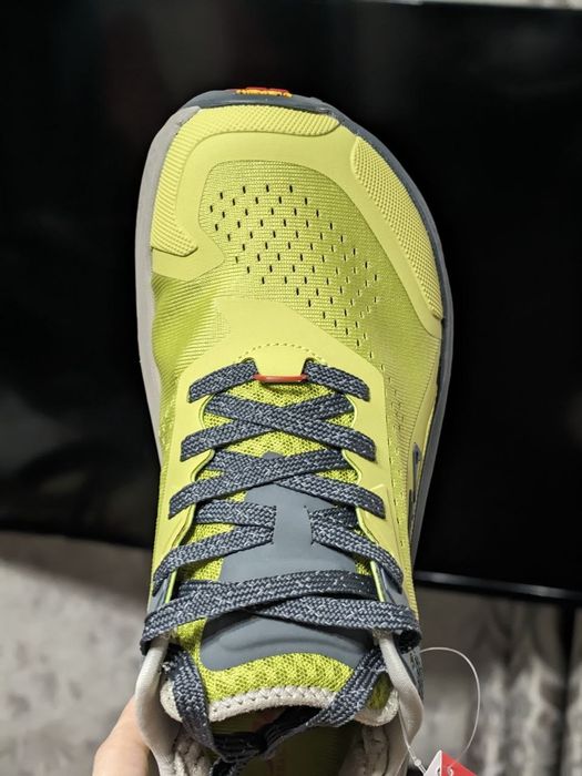 кроссовки ALTRA olympus 6