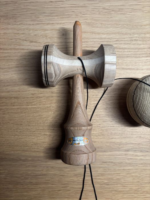 Kendama custom:tama-kendama usa natty, ken-ozora cu cupe de rwk