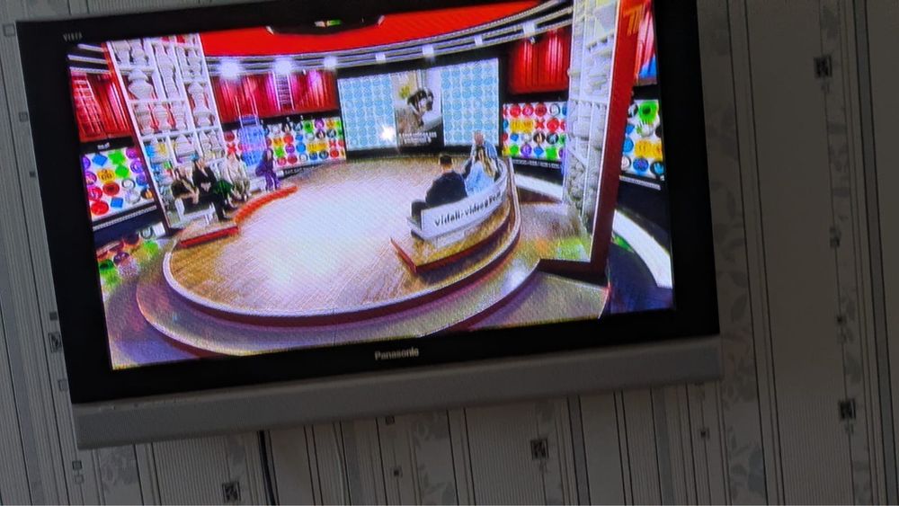 Продается телевизор