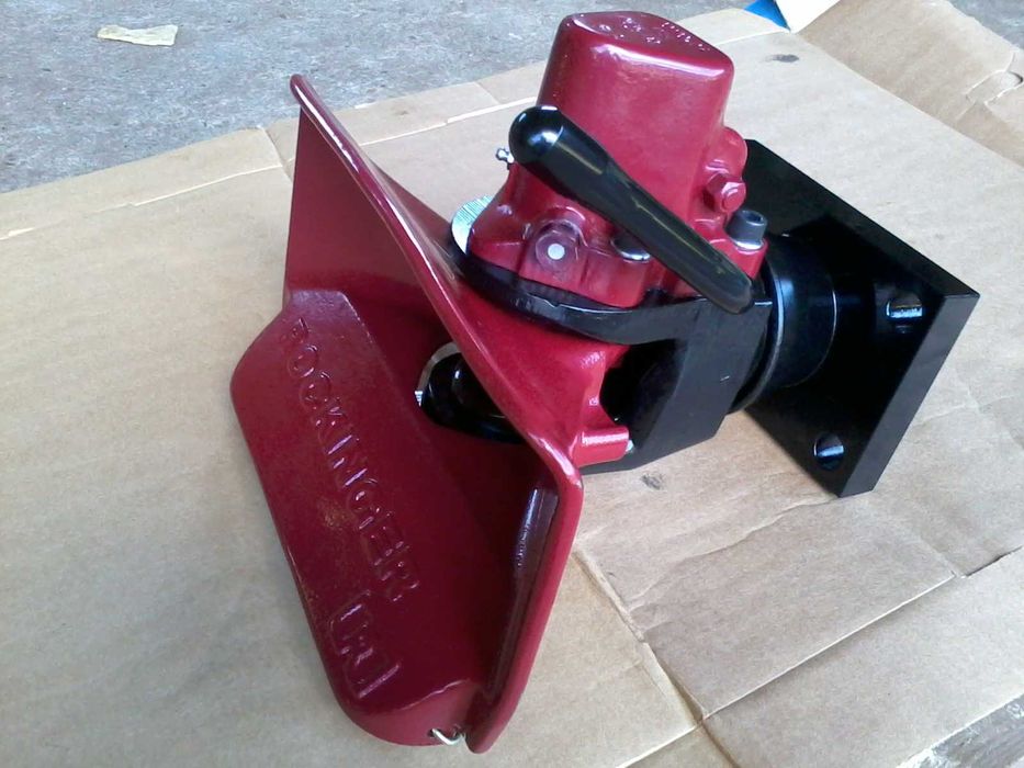 Cupla remorcare camion