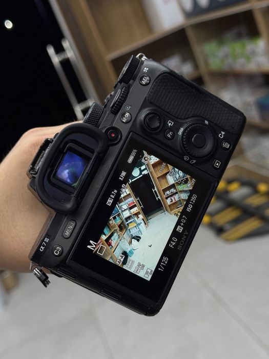 Sony A7 III 4K 24-70mm F4 OSS Zeiss FullFrame kamera | Iphone