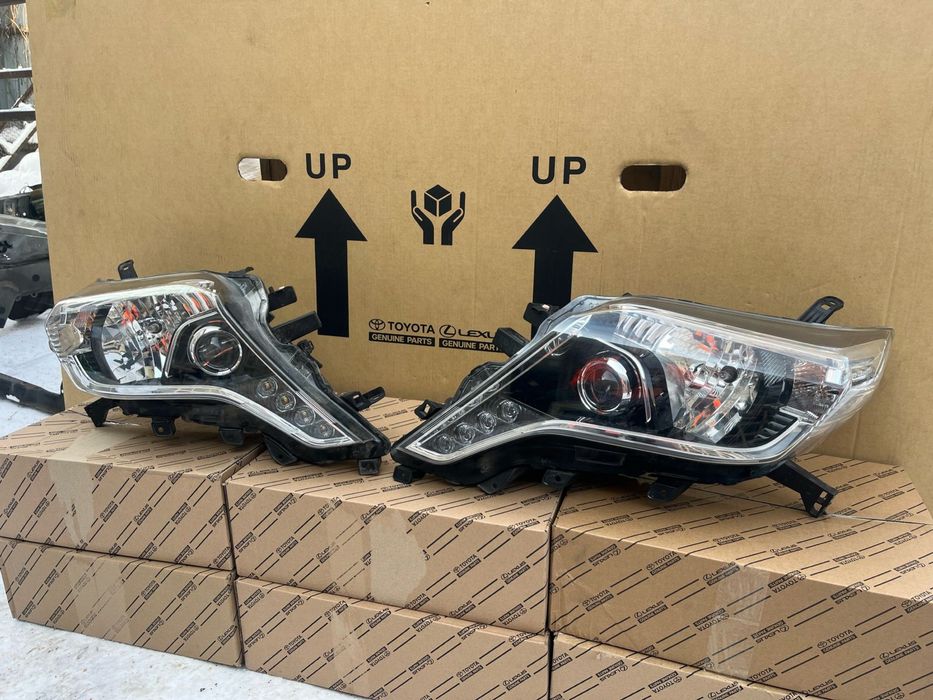 Фары на Land Cruiser Prado 150