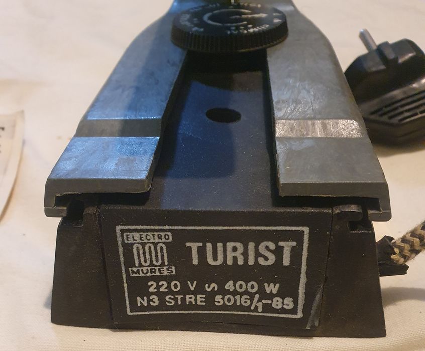 Fier de calcat voiaj