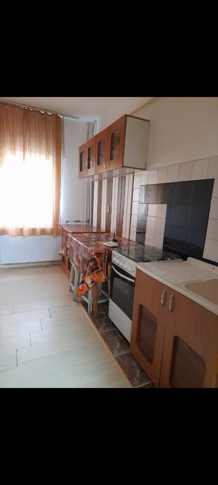 Garsonieră de închiriat