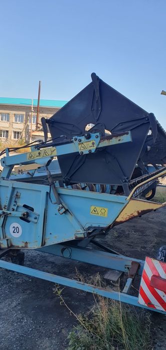 Жатка комбайна Есиль-740
