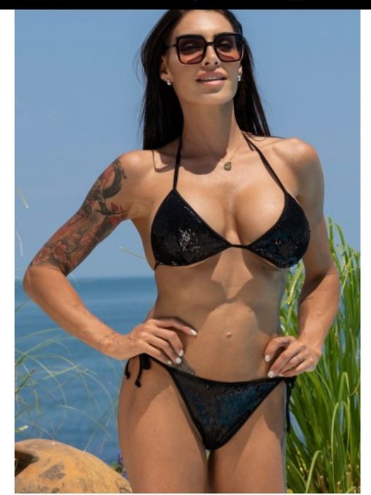 Costum de baie  luxury cu paiete negre