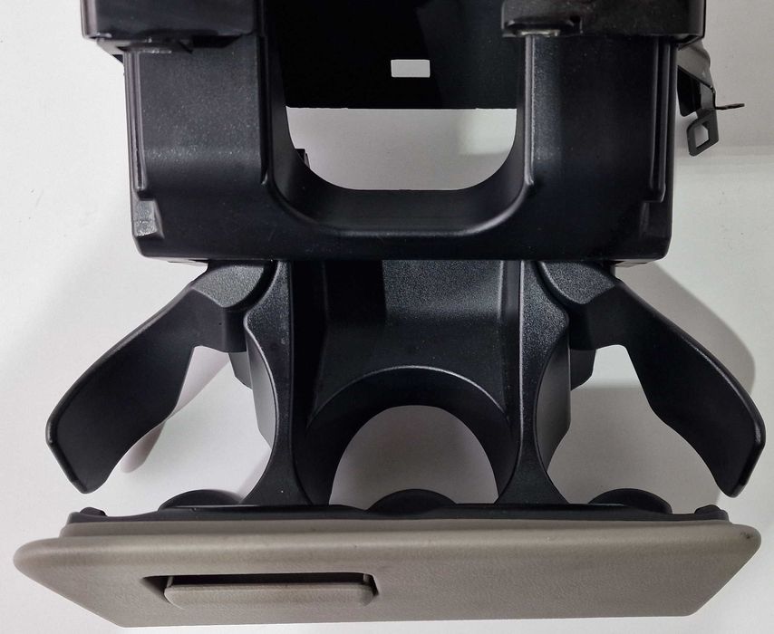 Поставка за Чаши Чашкодържач Cupholder Honda FR-V FRV Хонда ФР-В ФРВ