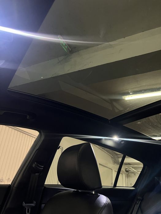 Kia Sportage GT-Line-4X4-панорама-камера-JBL-Line-Asist