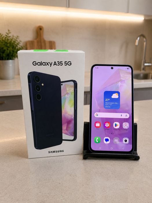 Samsung A35 5G в хорошем состоянии.