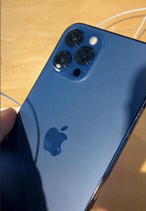 Айфон 12 про без гарантии