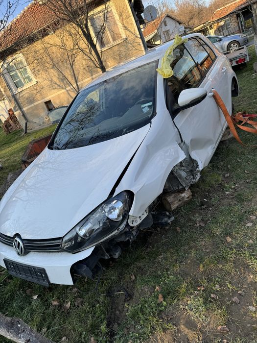 НА ЧАСТИ Golf 6 1.6lpg