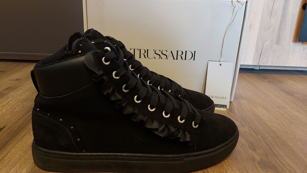 Дамски кецове TRUSSARDI