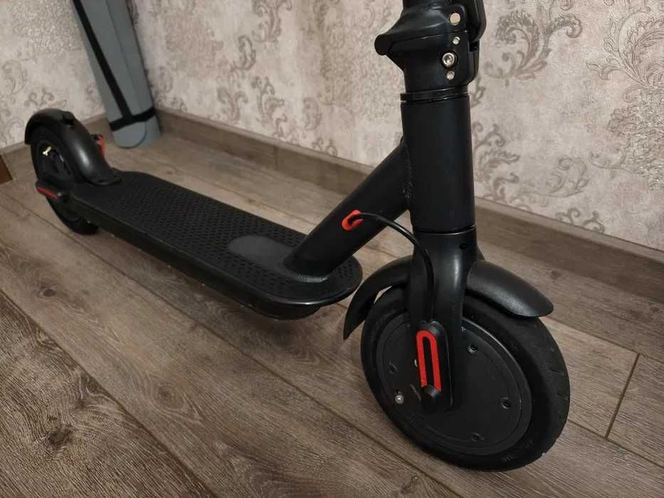 Электросамокат E-scooter