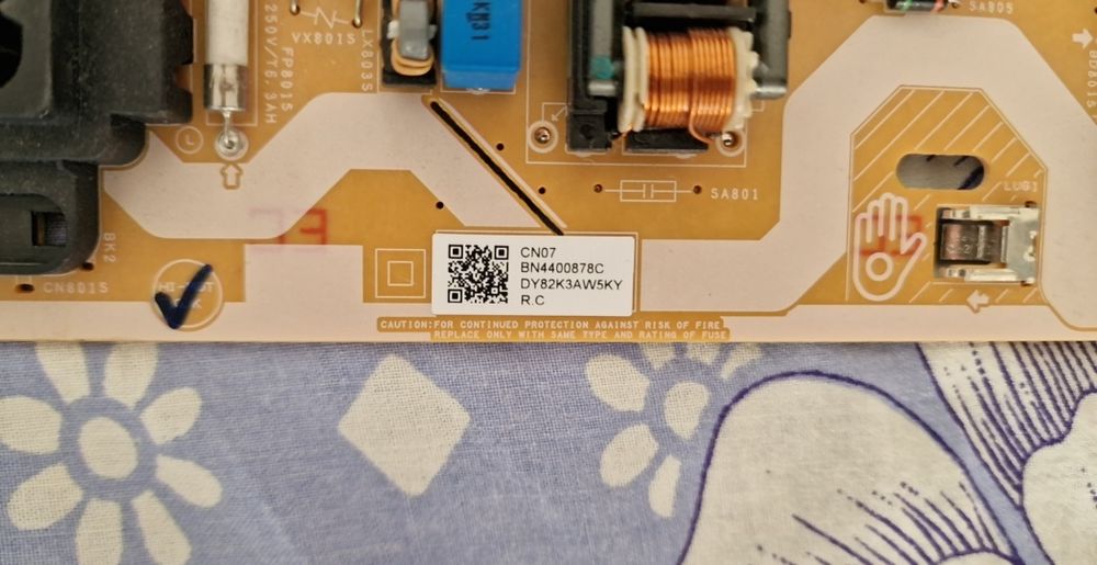 Vând placă de bază + sursă Samsung TV LED/QLED