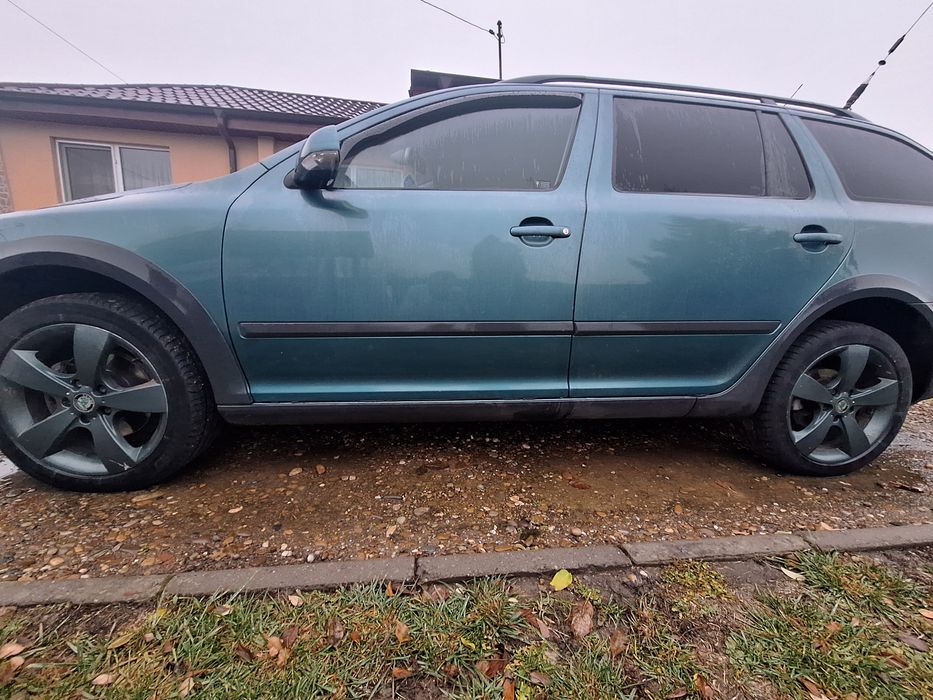 Vând skoda octavia scout 4x4