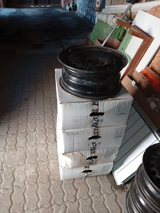 Диски штампы 15 е Ауди