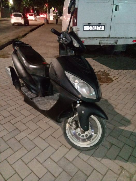 Скутер 150кубовый