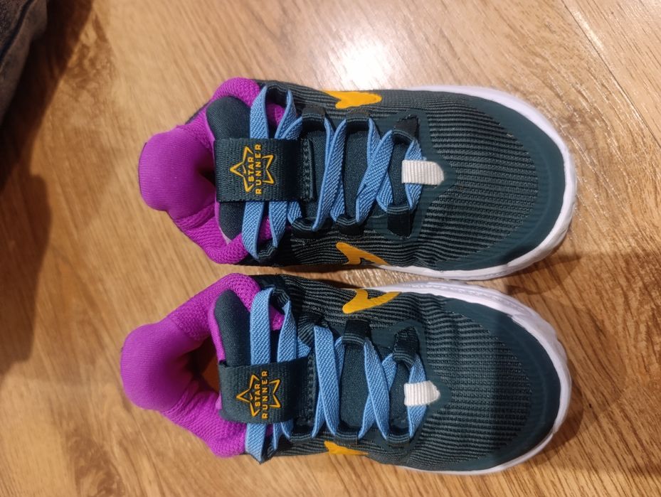 Маратонки Nike 23,5