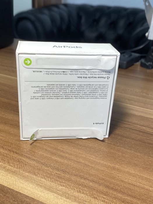 Casti Apple AirPods 4 / White / Desigilat