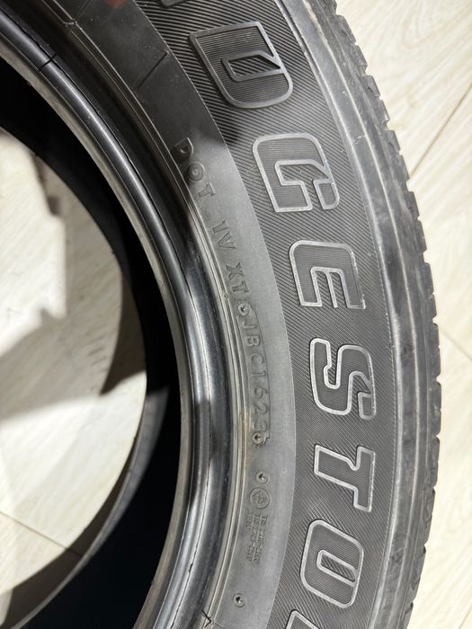 Продаю комплект шин  Bridgestone Dueler H/T 265/60 R18