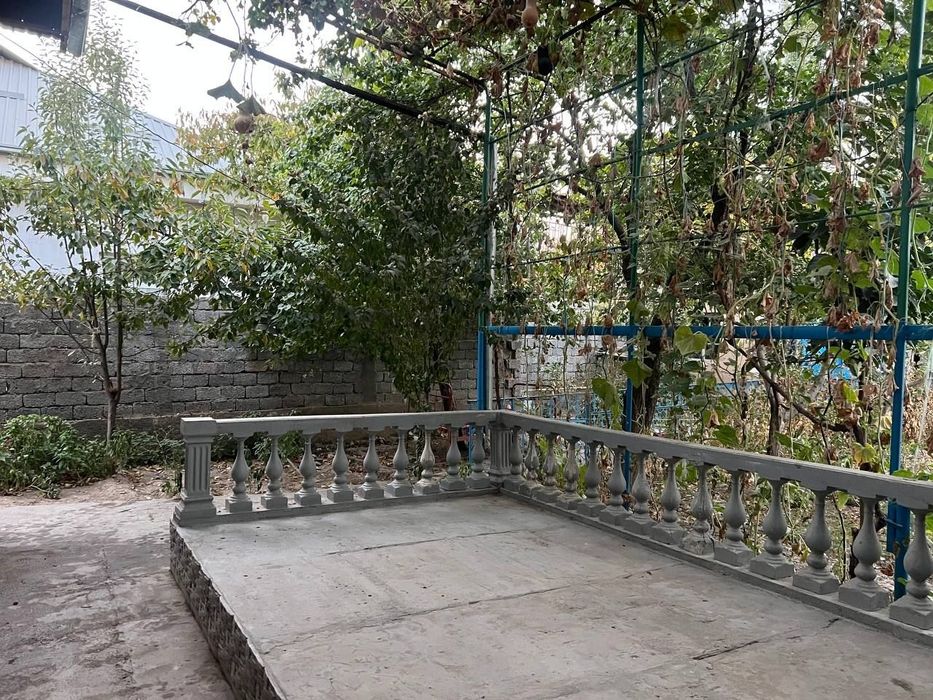 Срочно Азадбашда Уй сотилади 9 соток 7 хона 120.500 $