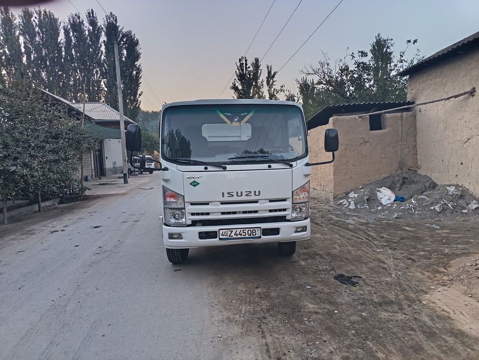 Isizu sotiladi naqtga