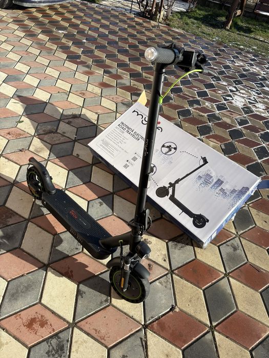 Trotineta electrica Myria