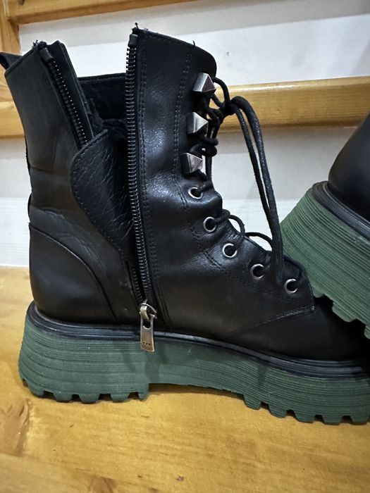 Продам кожанные ботинки.
