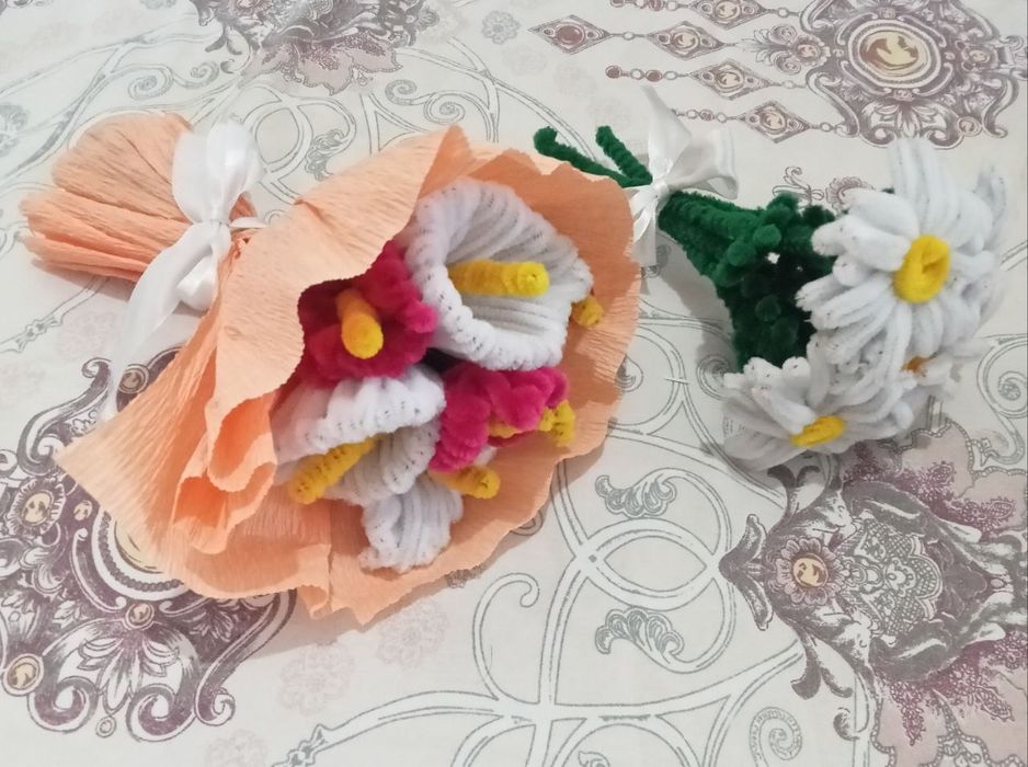 Игрушки и букеты