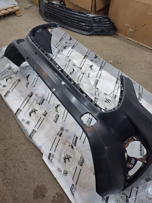 Бамперы для Toyota Highlander