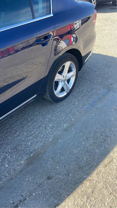 Vând jante r17 WV b6 /b7/cc