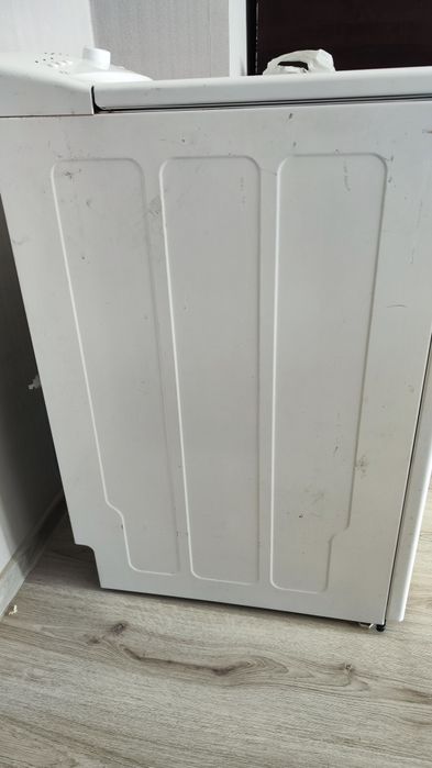 Пералня Whirlpool с горно пълнене за части
