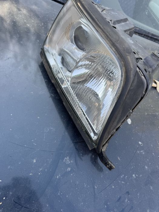 Ауди правая фора А6 оргинал хелла