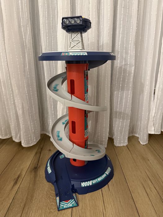 Set parcare auto cu turn de control, lumini si sunete