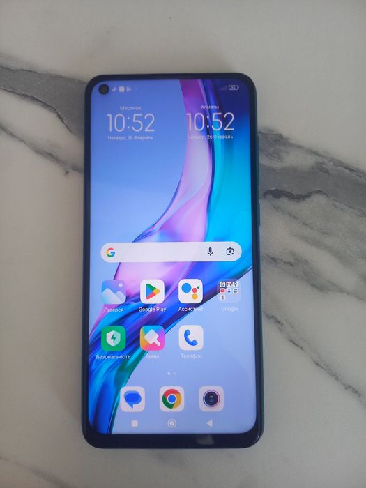 Почти новый Redmi Note 9
