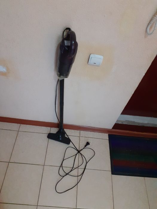 Пылесос легкий..