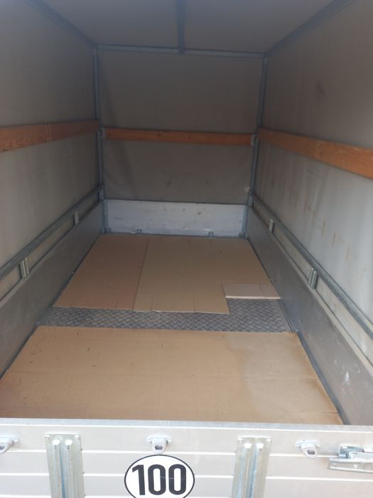 Vând remorca saris cu sistem de franare