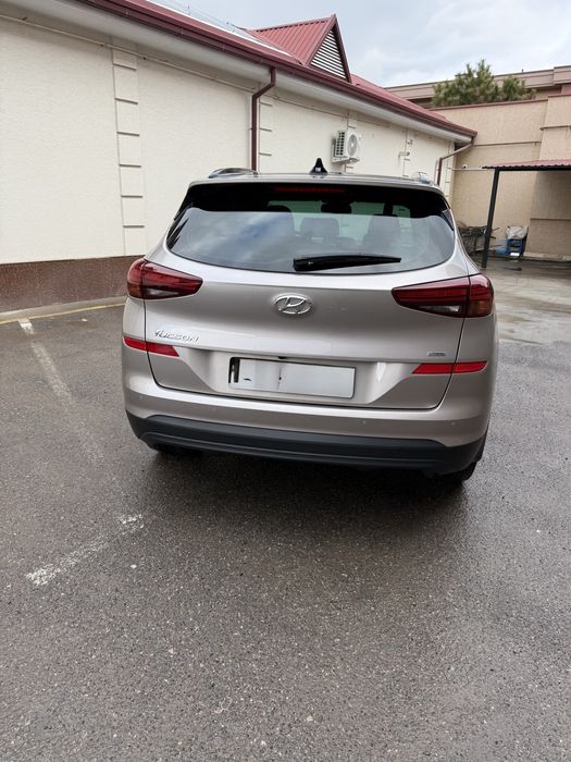 Протается Hyundai Tucson 2019 года фулл позиция